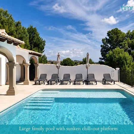 Villa Vesper By Hmr Holidays *